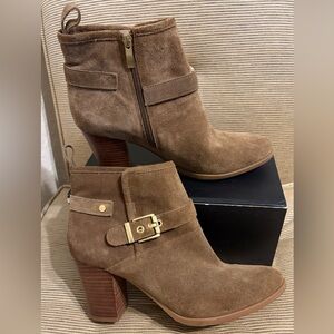 Franco Sarto Dorinda Suede Block Heel Ankle Booties in Tan - Size 9